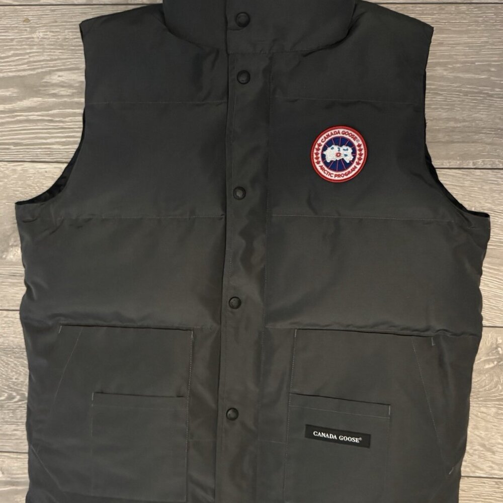 mens canada goose gilet size large Freestyle Crew Vest
